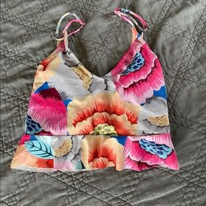 Kortni Jeane scoop back top